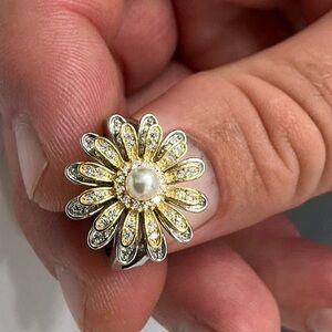 Daisy Flower Ring